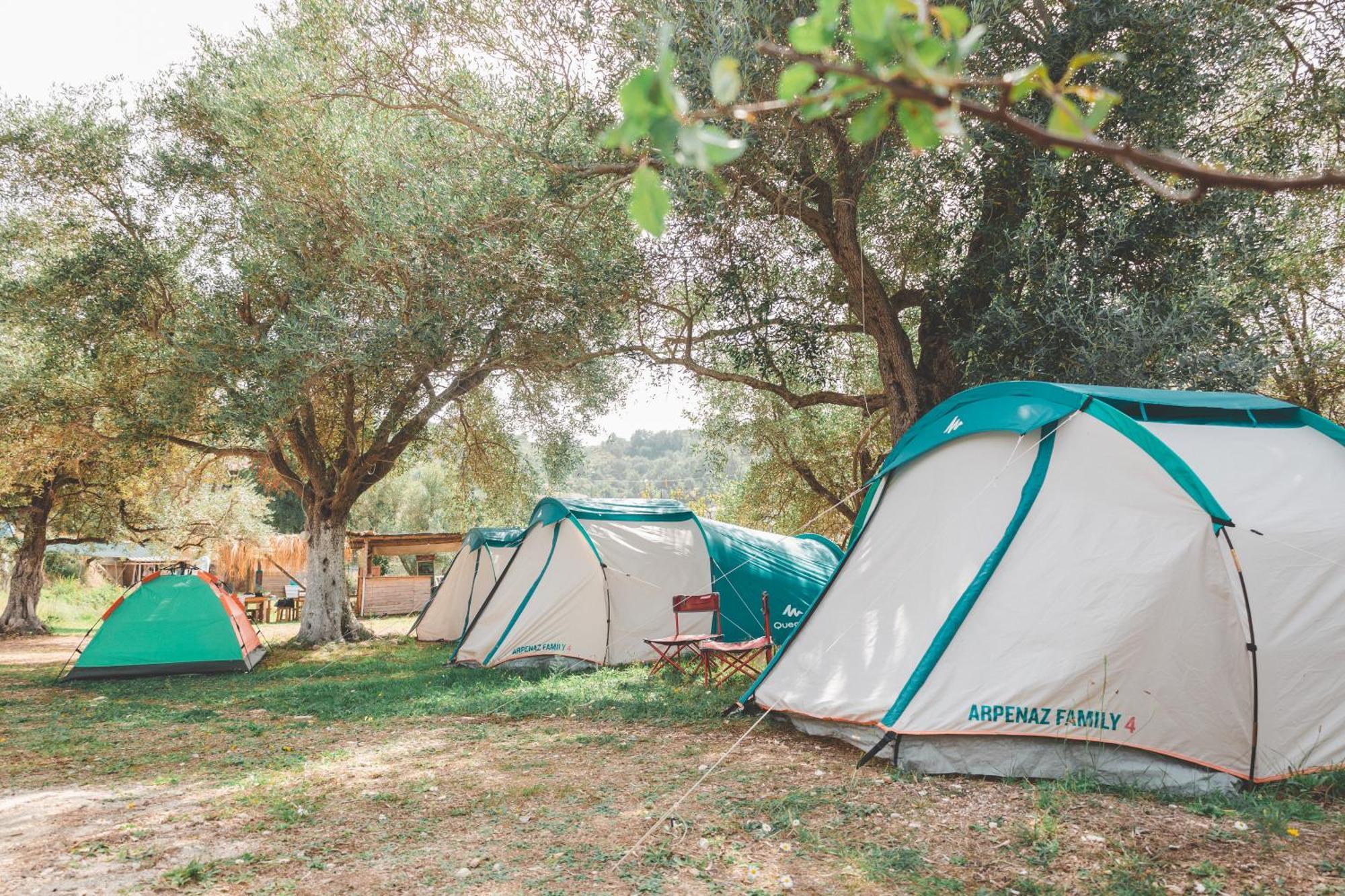 Hôtel Olive Camping à Himarë Extérieur photo