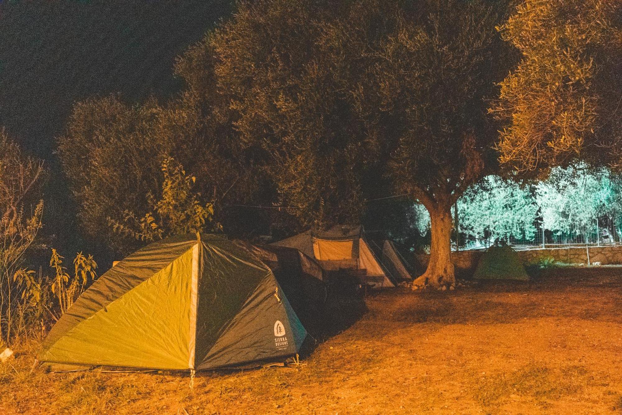 Hôtel Olive Camping à Himarë Extérieur photo