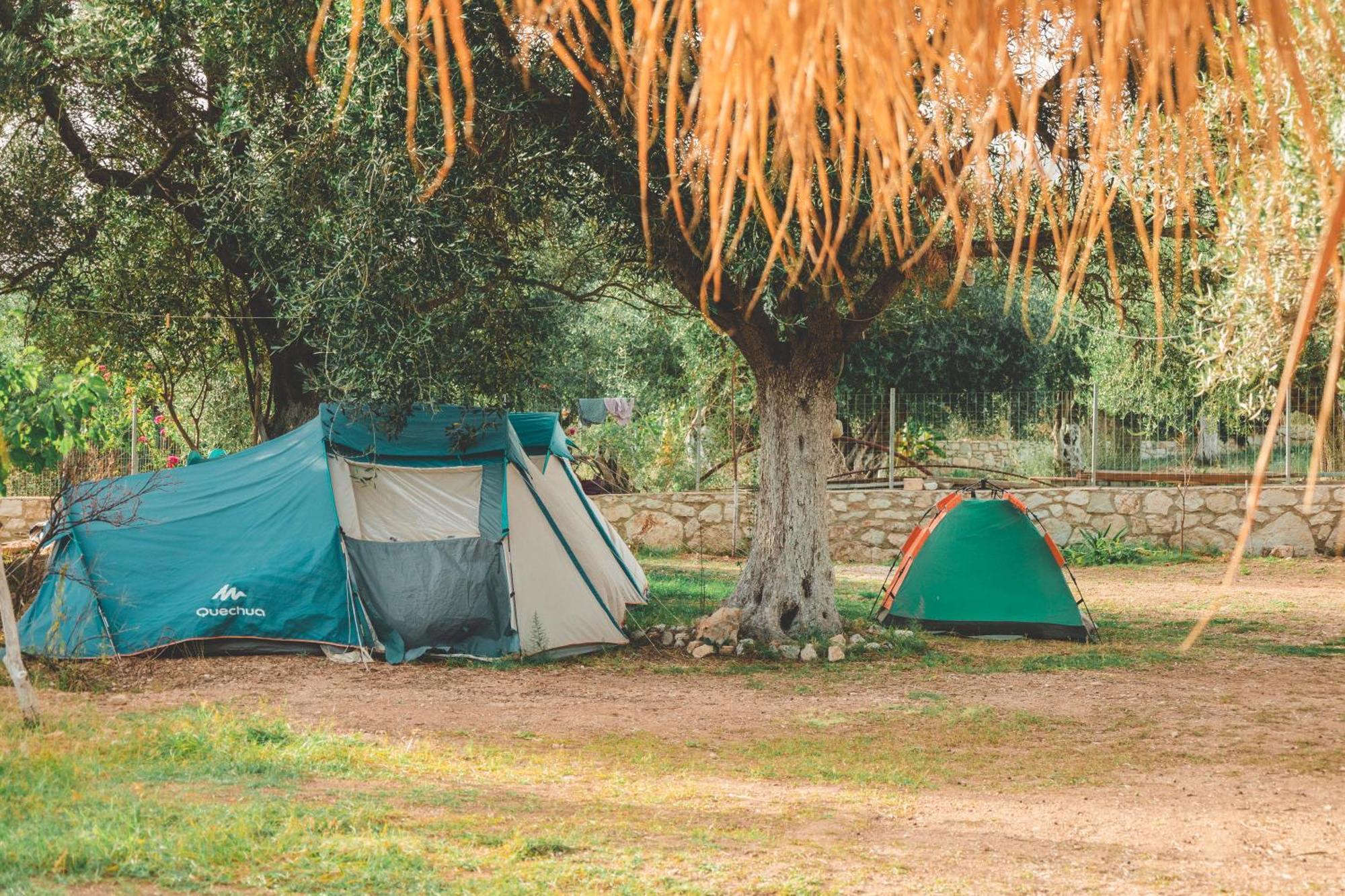 Hôtel Olive Camping à Himarë Extérieur photo